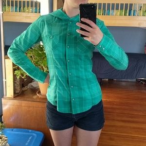 Mountain Hardware hooded flannel